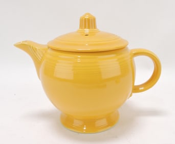Fiesta medium teapot, yellow