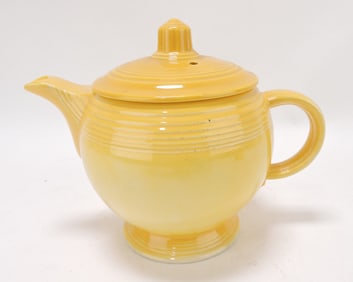 Fiesta medium teapot, yellow,