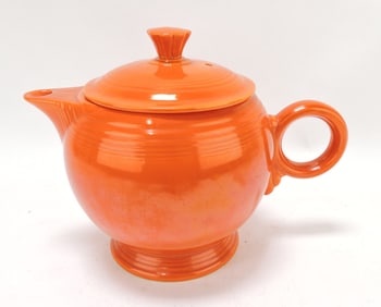 Fiesta large teapot, red