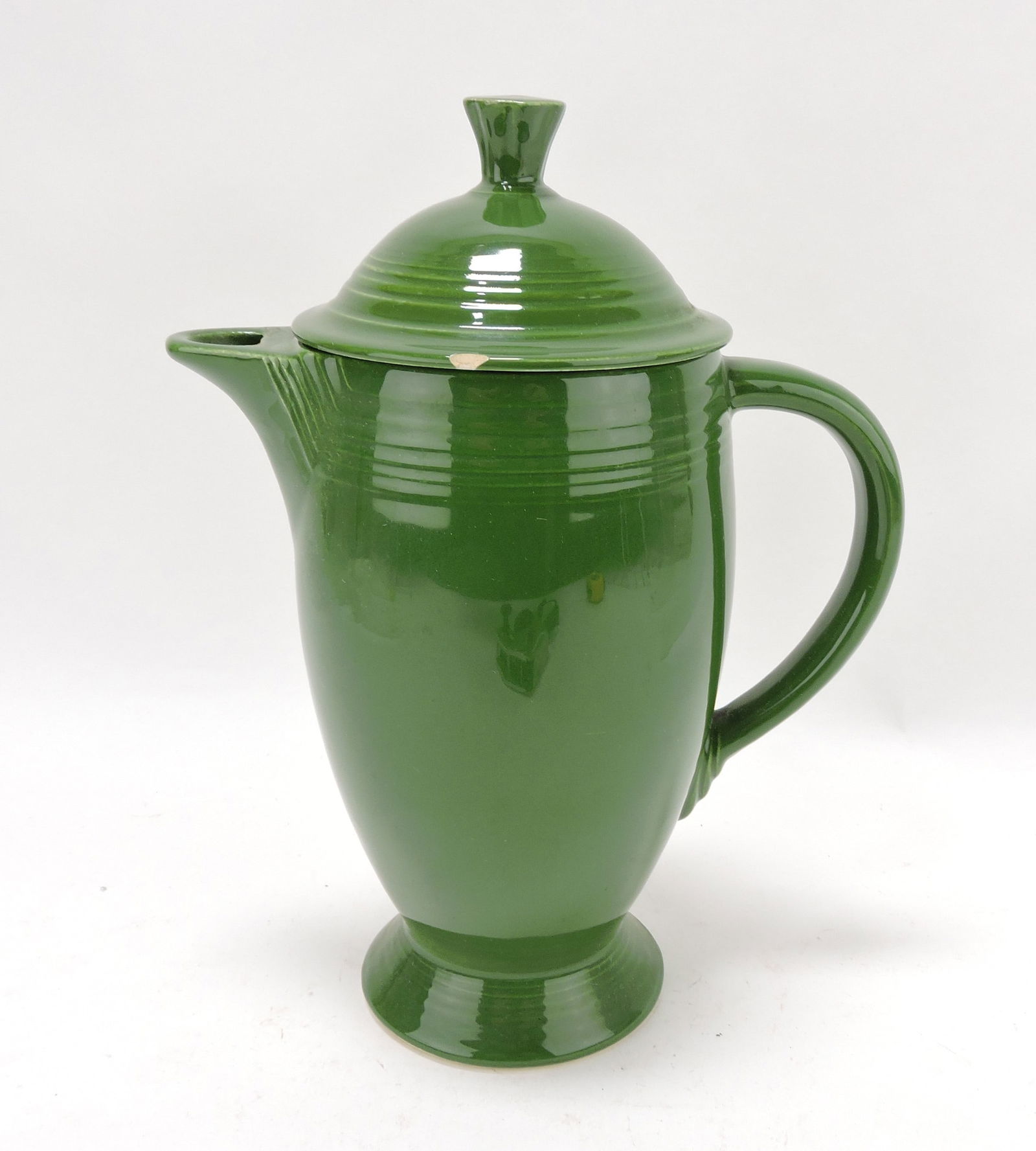 Fiesta coffee pot, dark green, rim (1 of 2)