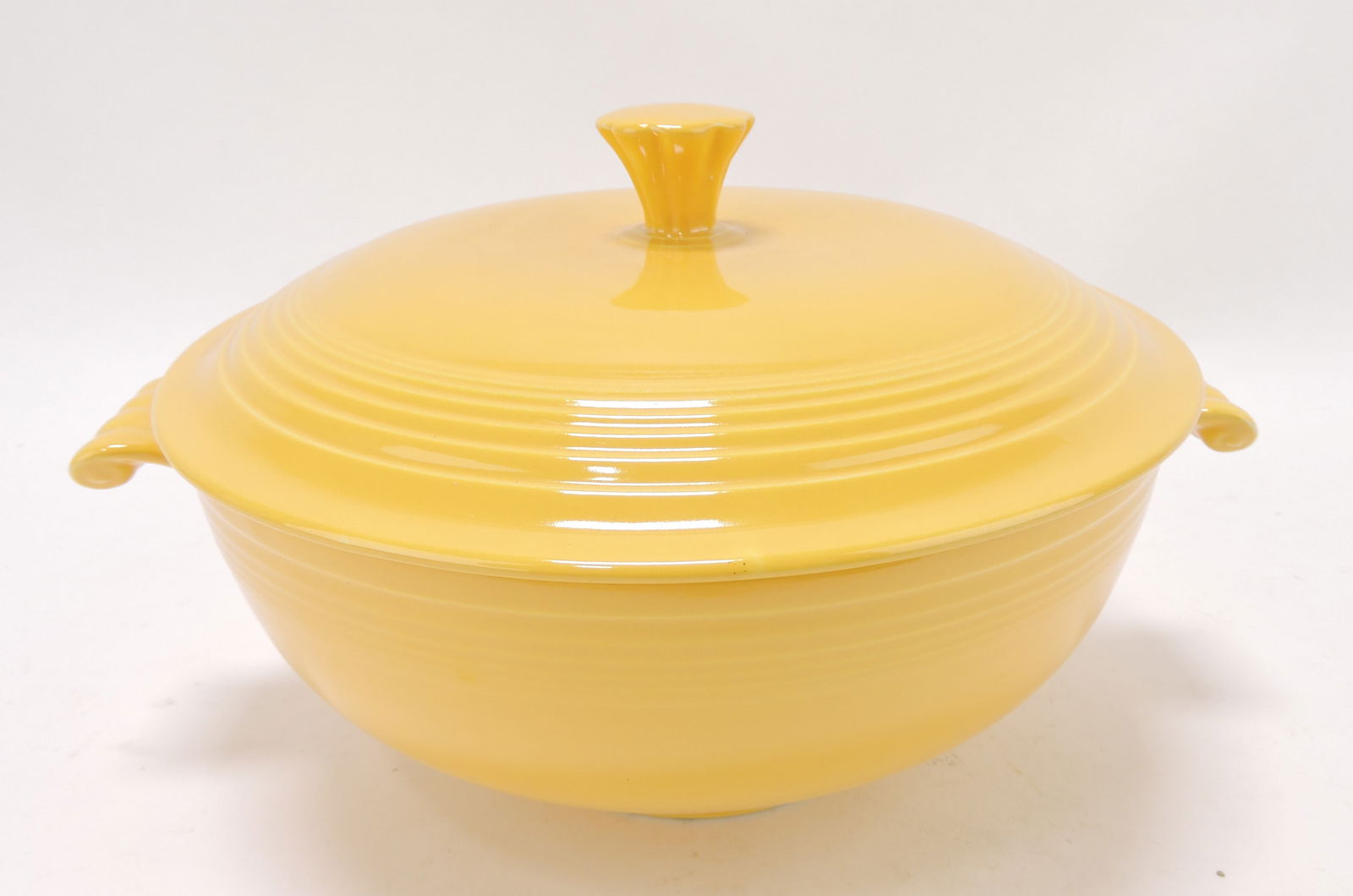 Fiesta casserole, yellow (1 of 1)
