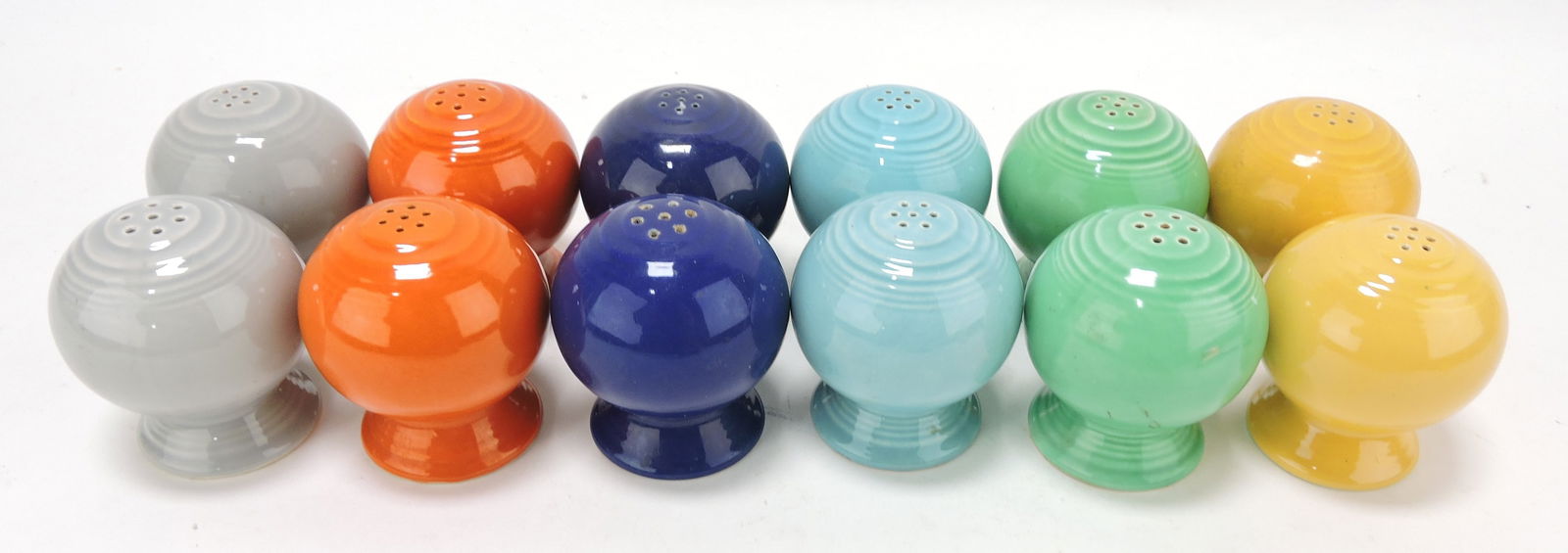 Fiesta pair of shakers group, 6 pair: .