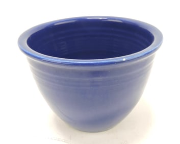 Fiesta #1 mixing bowl, cobalt, rim nick