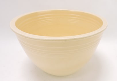 Fiesta #6 mixing bowl, ivory, inside