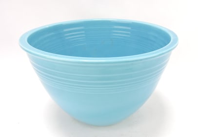 Fiesta #6 mixing bowl, turquoise, inside