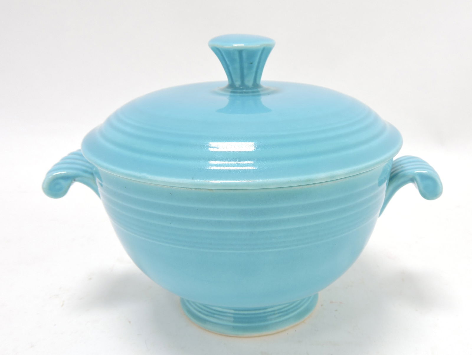 RARE RARE RARE Fiesta covered onion: soup, turquoise