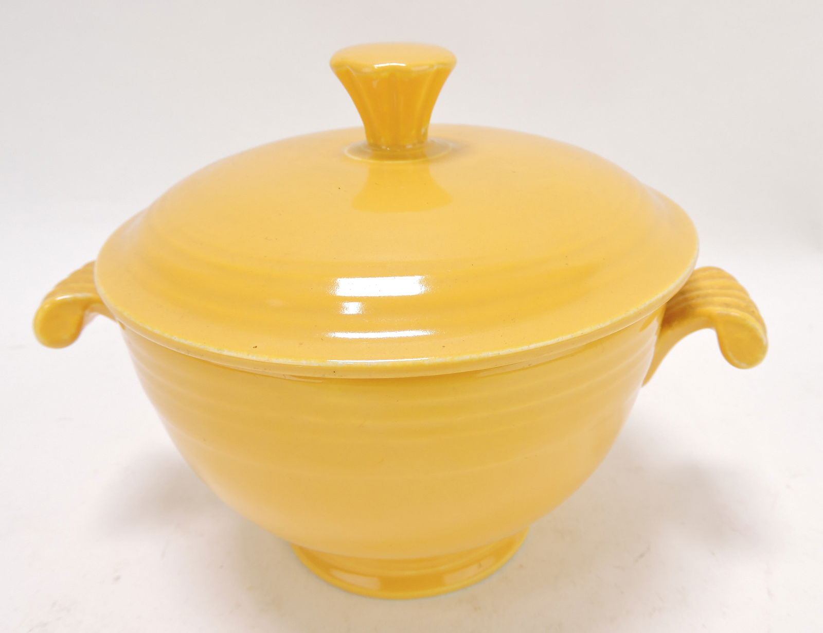 Fiesta covered onion soup, yellow, (1 of 2)