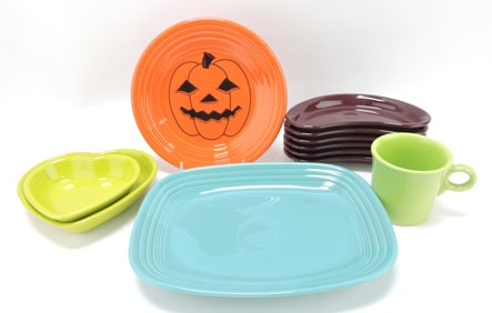 Fiesta Post 86 lot of 11 assorted pieces