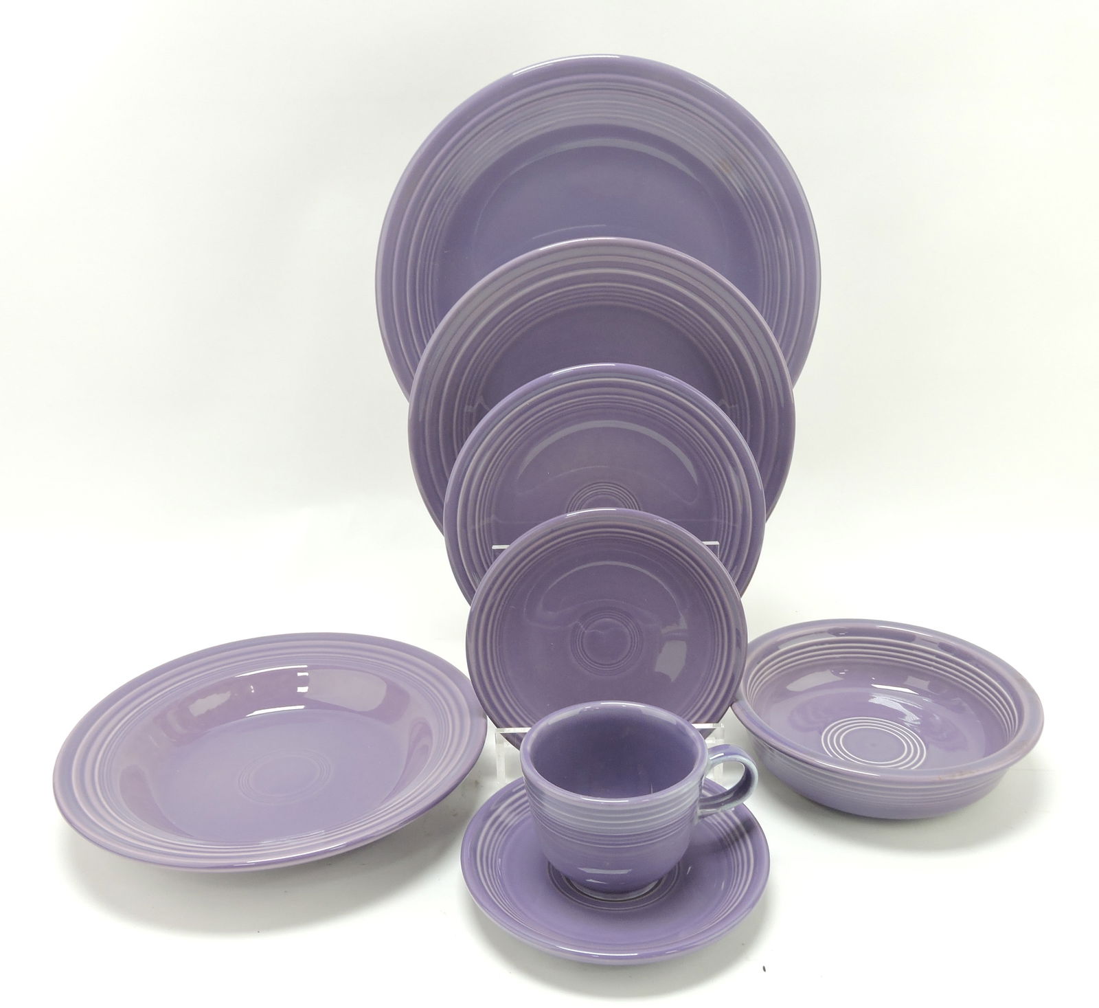 Fiesta Post 86 lilac 8 pc place setting (1 of 1)