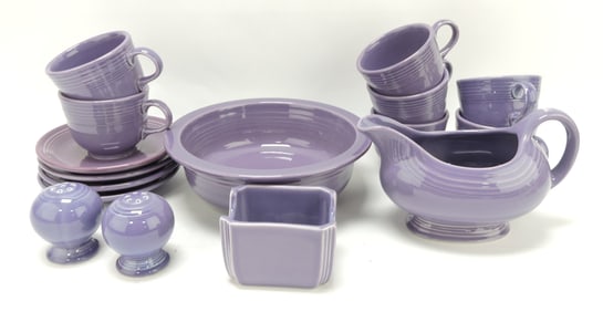 Fiesta Post 86 lot of 15 lilac pieces