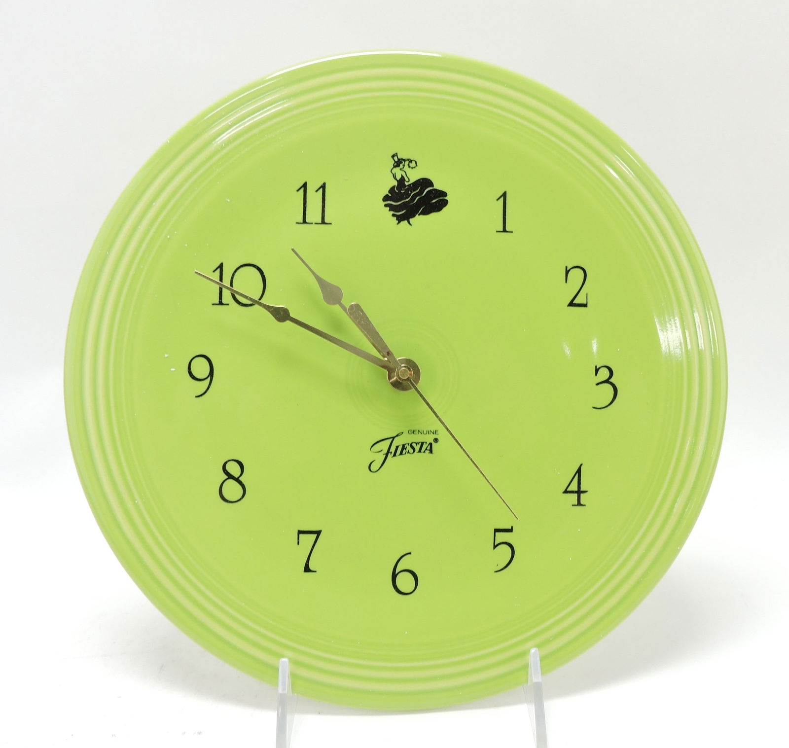 Fiesta Post 86 plate clock, chartreuse, 10" (1 of 1)