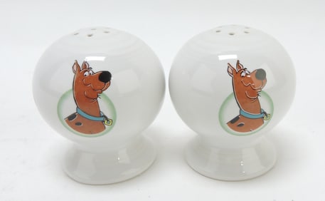 Fiesta Post 86 pair of white Warner Bros