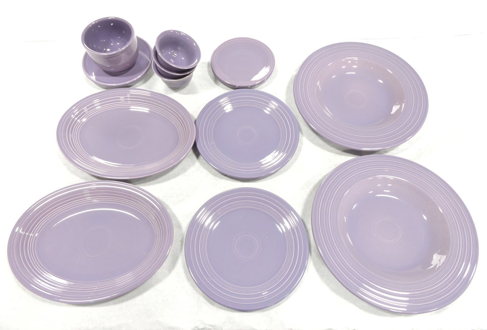 Fiesta Post 86 lot of 13 lilac pieces: .
