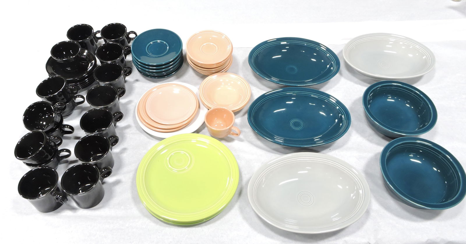 Fiesta Post 86 lot of 55 pieces: .