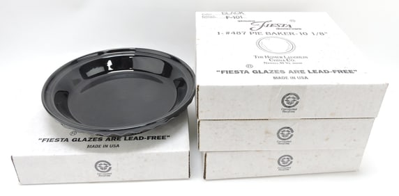 Fiesta Post 86 lot of 4 pie bakers,