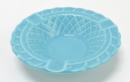 Harlequin basketweave ashtray, 4 1/2",