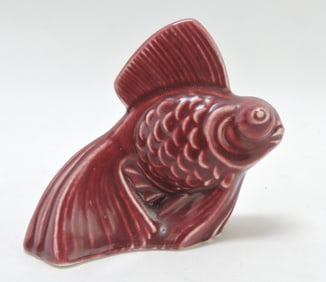 Harlequin animal, fish, maroon, 3"