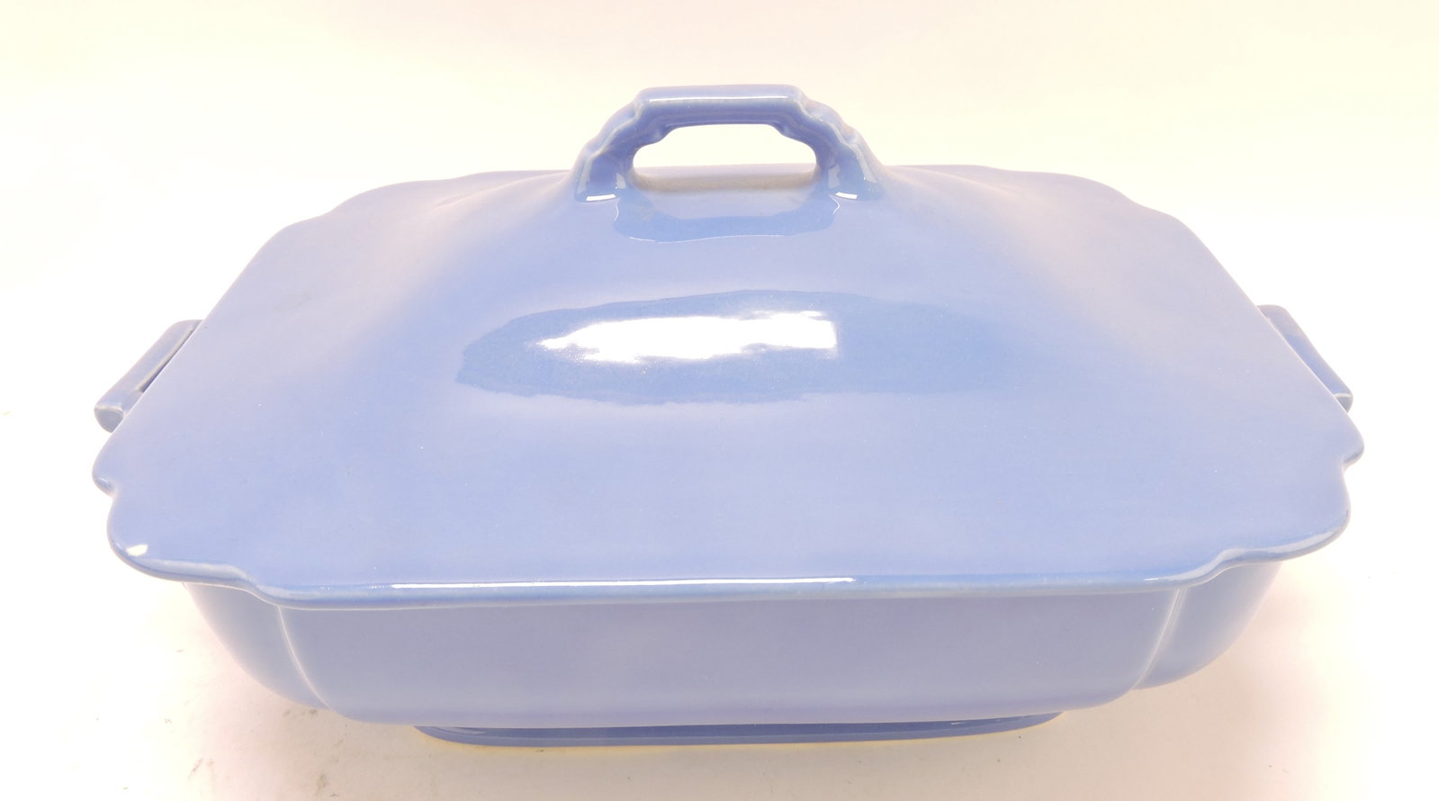 Riviera casserole, mauve blue, 10 1/2"w,: glaze miss to lid corner