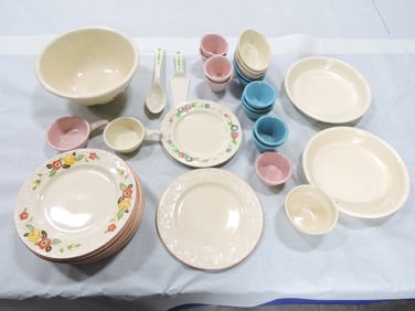 HLC Oven Serve lot of 33 assorted