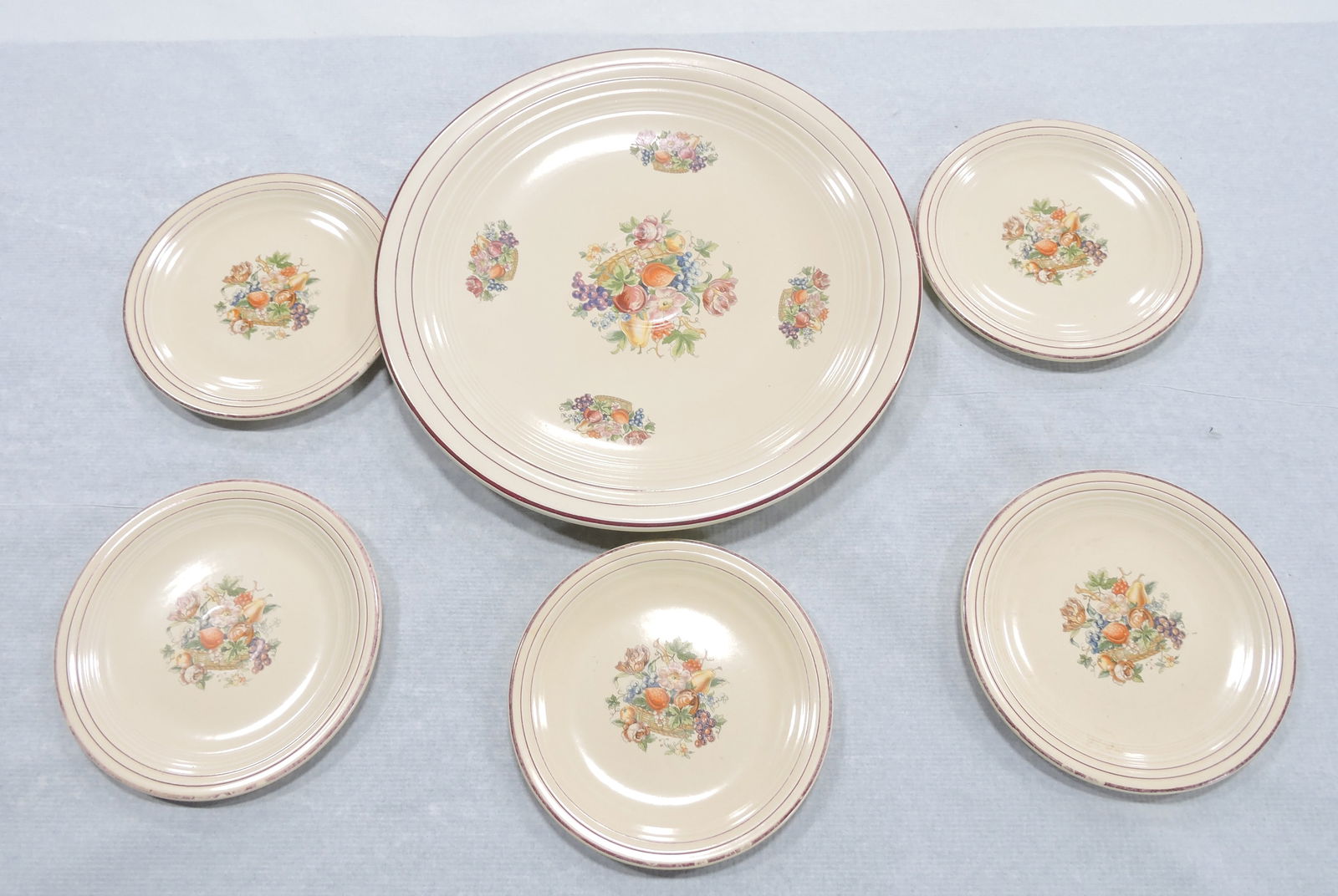 Fiesta 15" chop plate and 5 - 7" plates (1 of 1)