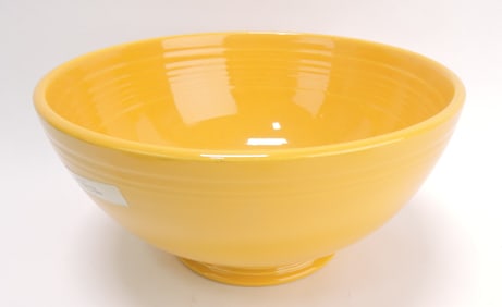 Fiesta footed salad bowl, yellow, minor