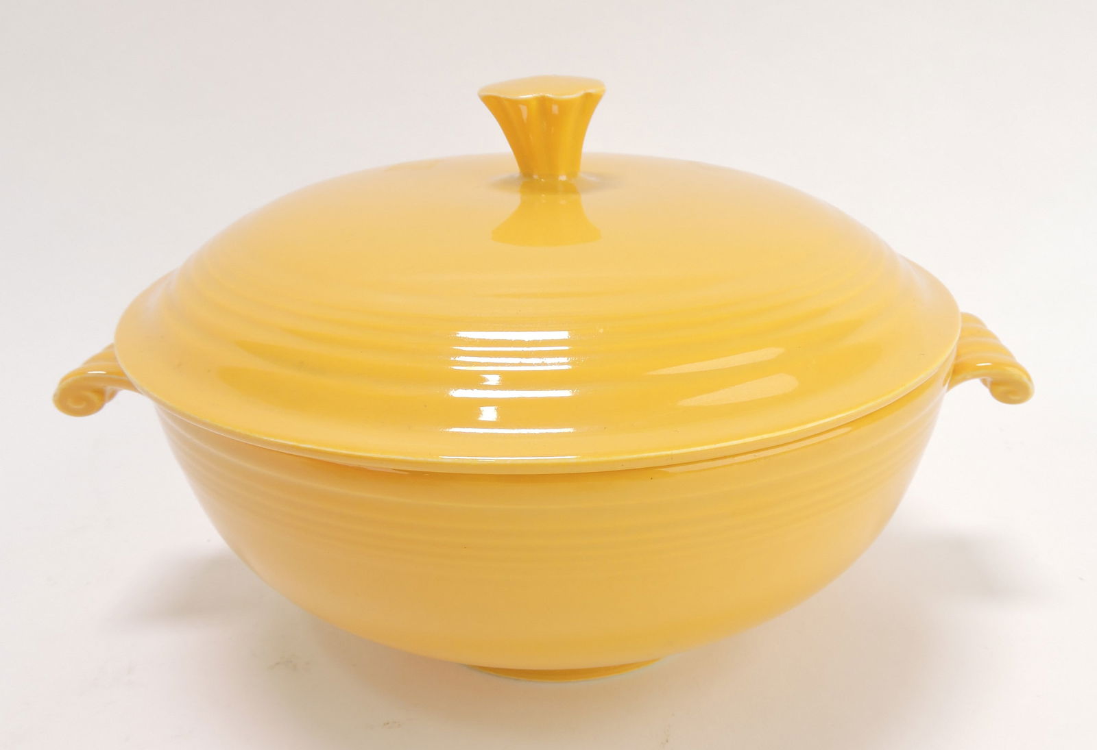 Fiesta casserole, yellow, minor nick to (1 of 1)