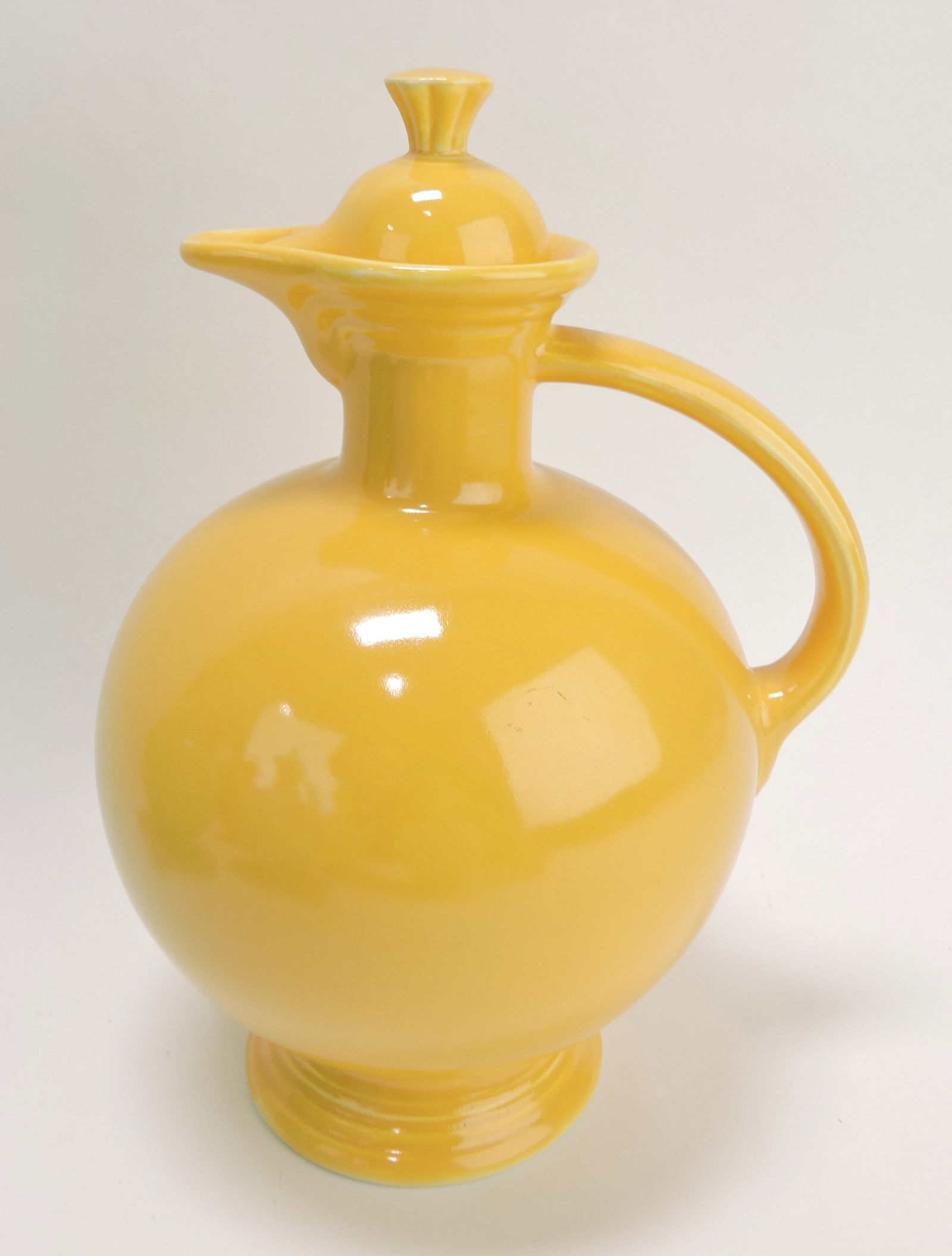 Fiesta carafe, yellow (1 of 1)