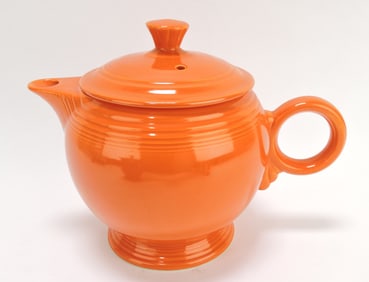 Fiesta large teapot, red