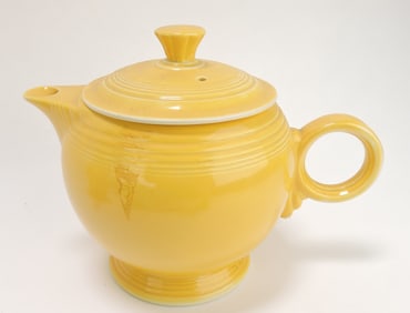 Fiesta large teapot, yellow
