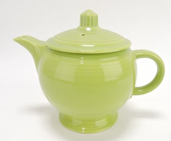Fiesta medium teapot, chartreuse