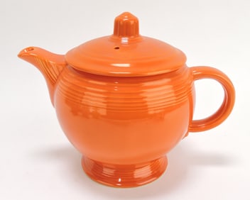 Fiesta medium teapot, red