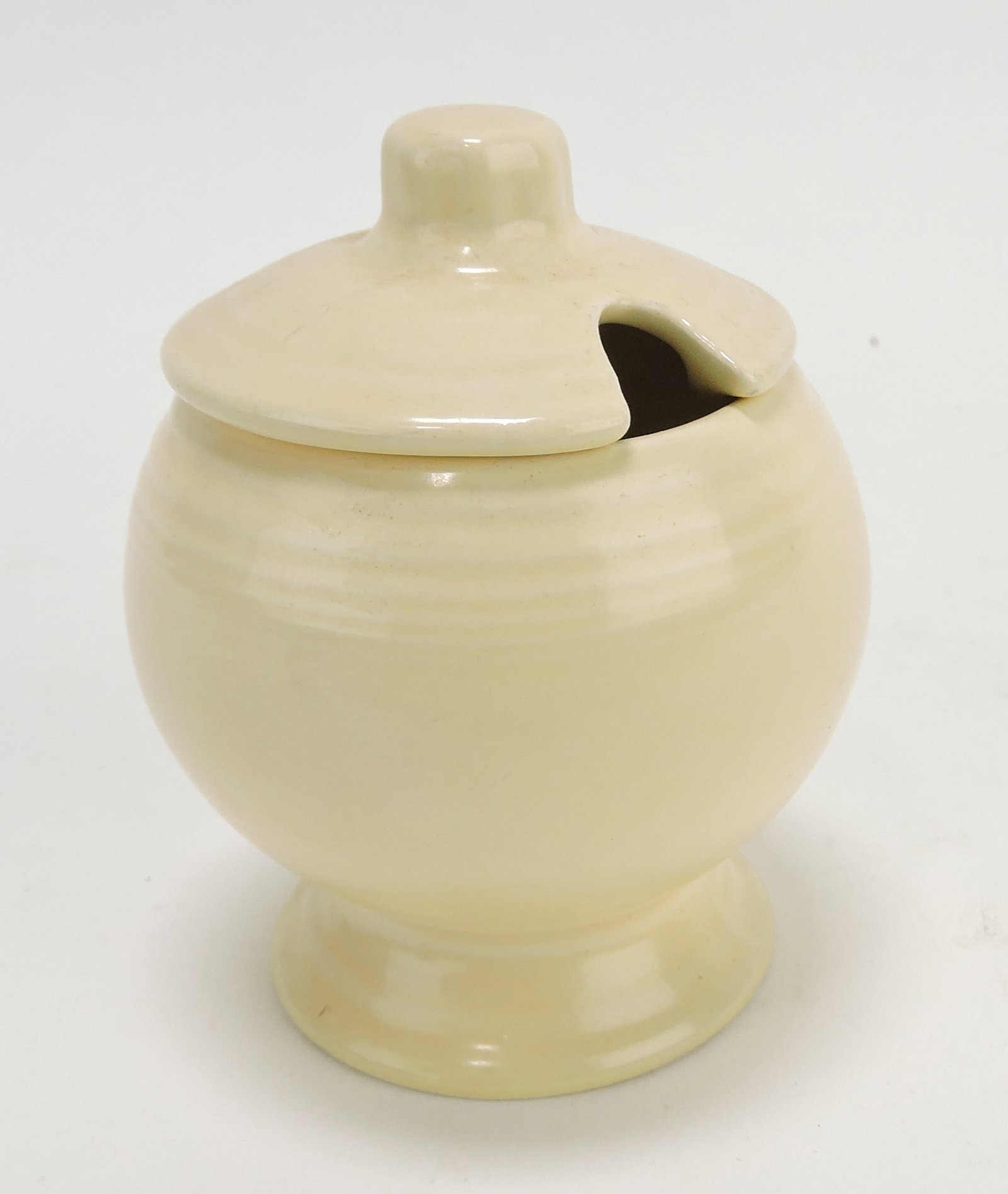 Fiesta mustard, ivory (1 of 1)