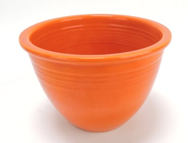 Fiesta #1 mixing bowl, red, inside rings