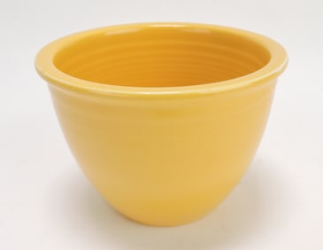 Fiesta #1 mixing bowl, yellow, inside
