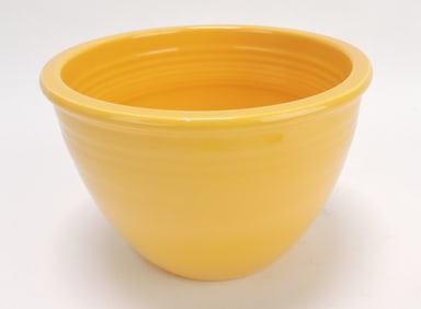 Fiesta #2 mixing bowl, yellow, inside