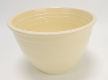 Fiesta #3 mixing bowl, ivory, inside