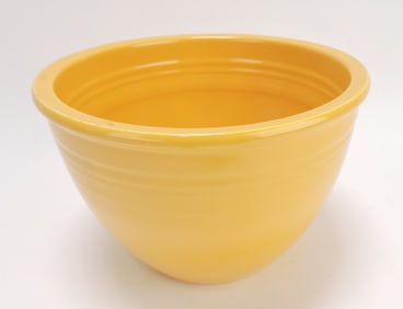 Fiesta #4 mixing bowl, yellow, inside