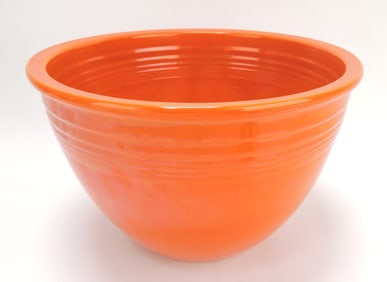 Fiesta #6 mixing bowl, red, inside rings