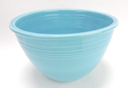 Fiesta #6 mixing bowl, turquoise, minor
