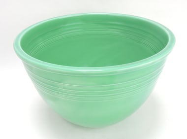 Fiesta #7 mixing bowl, green, inside