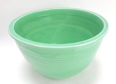 Fiesta #7 mixing bowl, green, inside