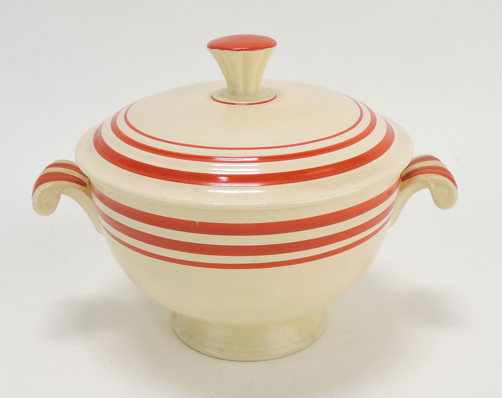 RARE RARE RARE Fiesta covered onion: soup, ivory with red stripes, flat bottom