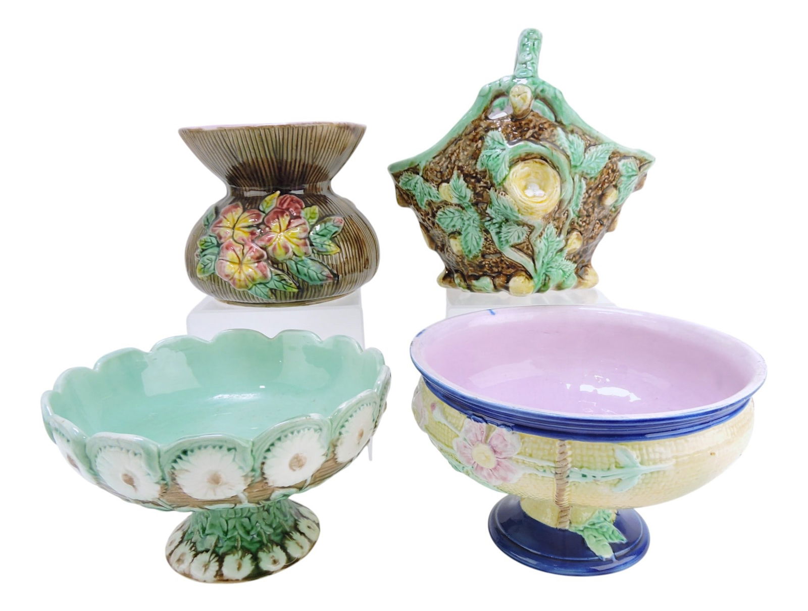 Majolica lot of 4 pieces: spittoon 6",: basket 9", 2 comports 5 1/2", various condition