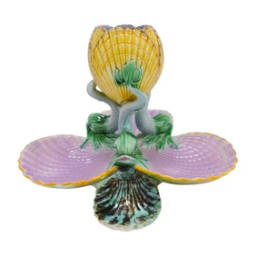 George Jones majolica tri-foil shell