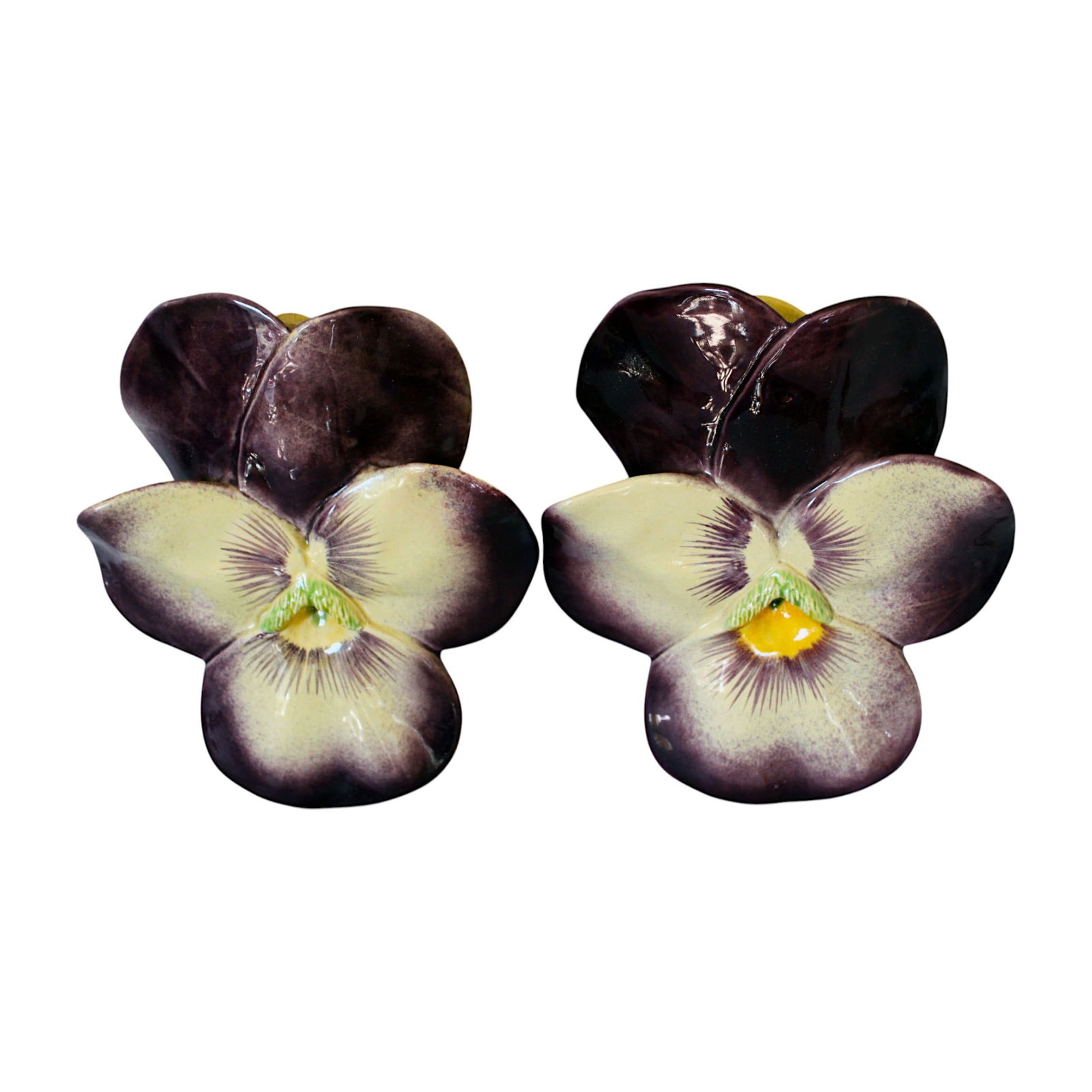 Pair of Portuguses majolica pansy (1 of 5)
