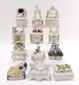 Staffordshire / porcelain lot of 12