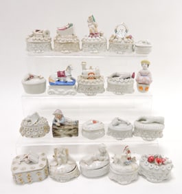 Staffordshire / porcelain lot of 20