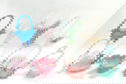 Fenton lot of 8 glass baskets,