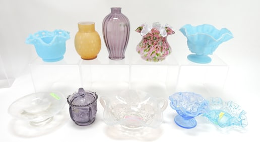 Fenton lot of 10 pieces, 1 3/4" to 6"