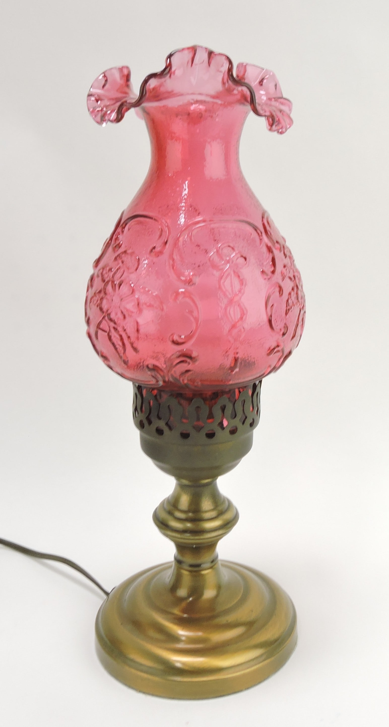 Fenton wild rose dresser lamp, 15" (1 of 1)